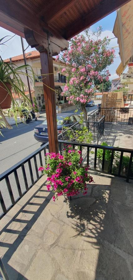 Adorable 2 Floors Two Bedroom Vacation Maisonette Nea Poteidaia Exterior foto